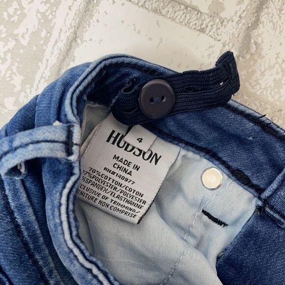 Hudson Jeans Kids Roll Hem Shorts 4 - Picture 5 of 6